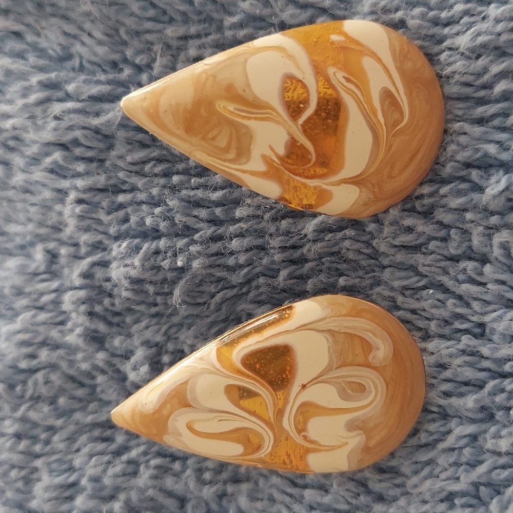 Vintage 80's painted metal earrings